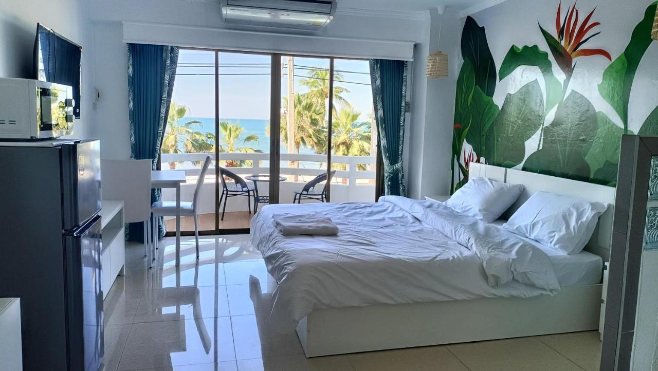 Boho Rent A Room Jomtien Beach Exterior photo