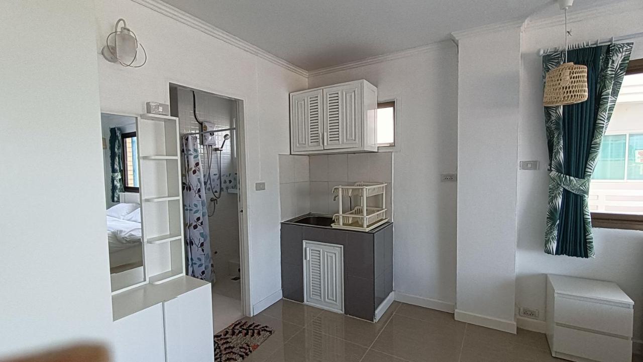 Boho Rent A Room Jomtien Beach Exterior photo